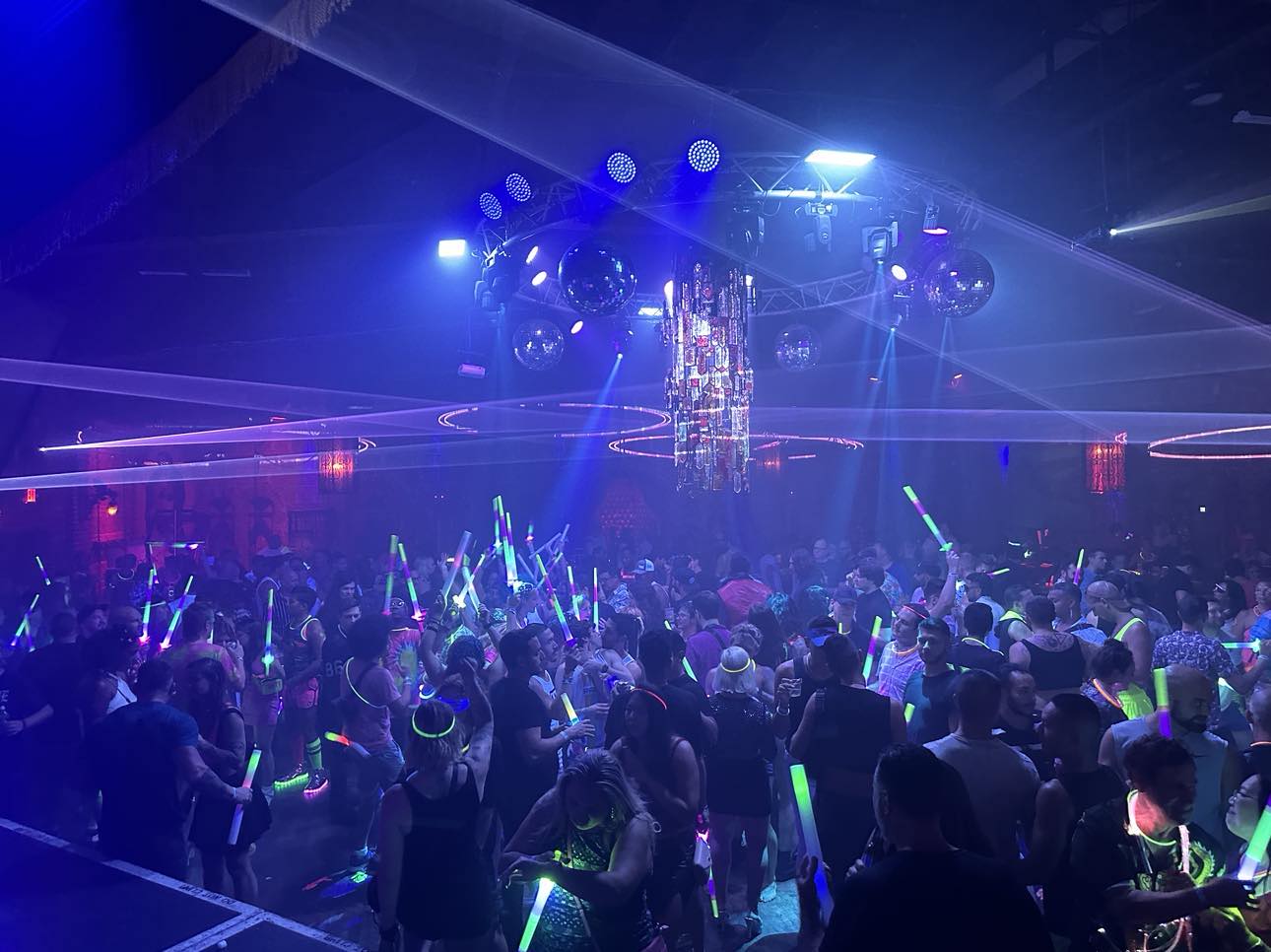 4 Best R&B Clubs in Tampa [2026 July Update]