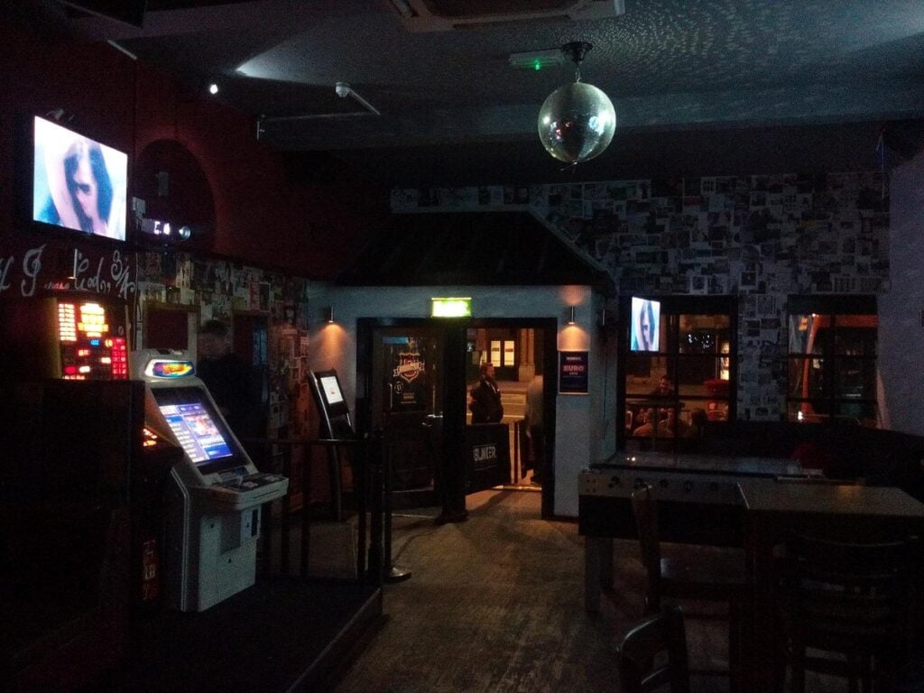 Bunkers Sports Pub