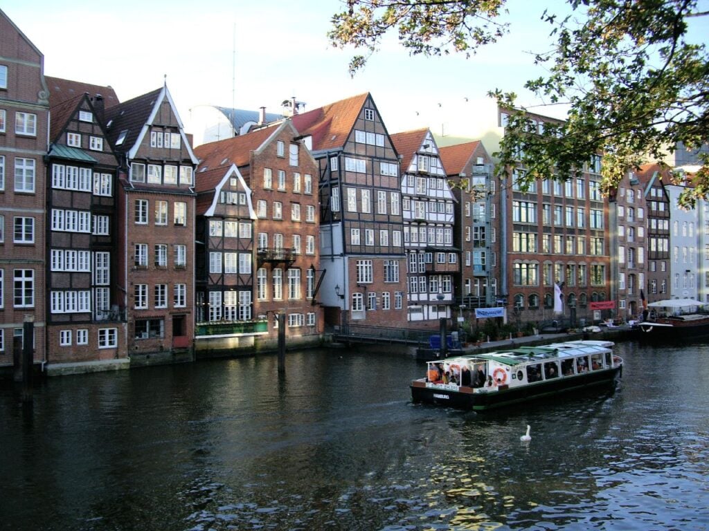 Check Out Nikolaifleet – Hamburg’s Prettiest Canal