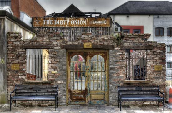 The Dirty Onion And Yardbird
